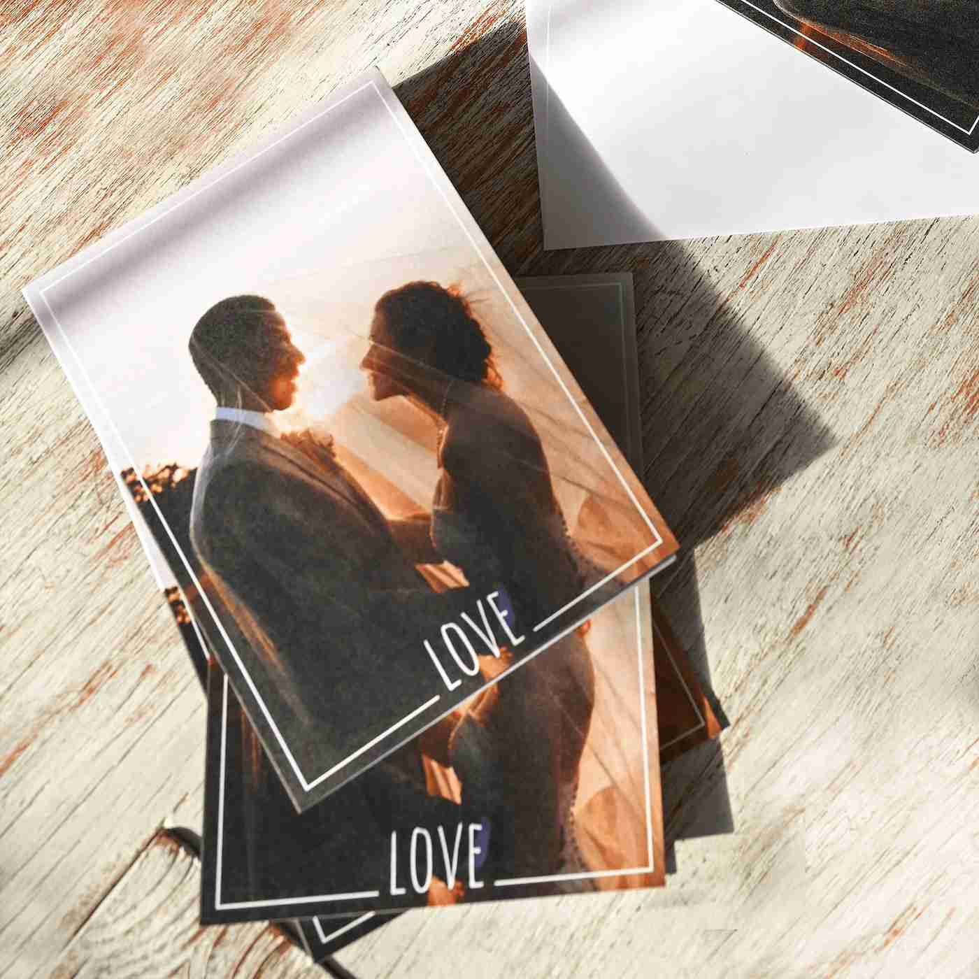 Use your wedding photos as thank you cards