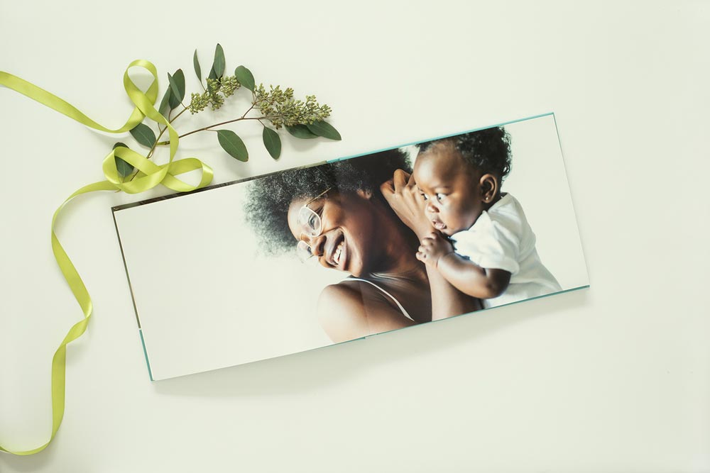 Layflat photo book with mother and child